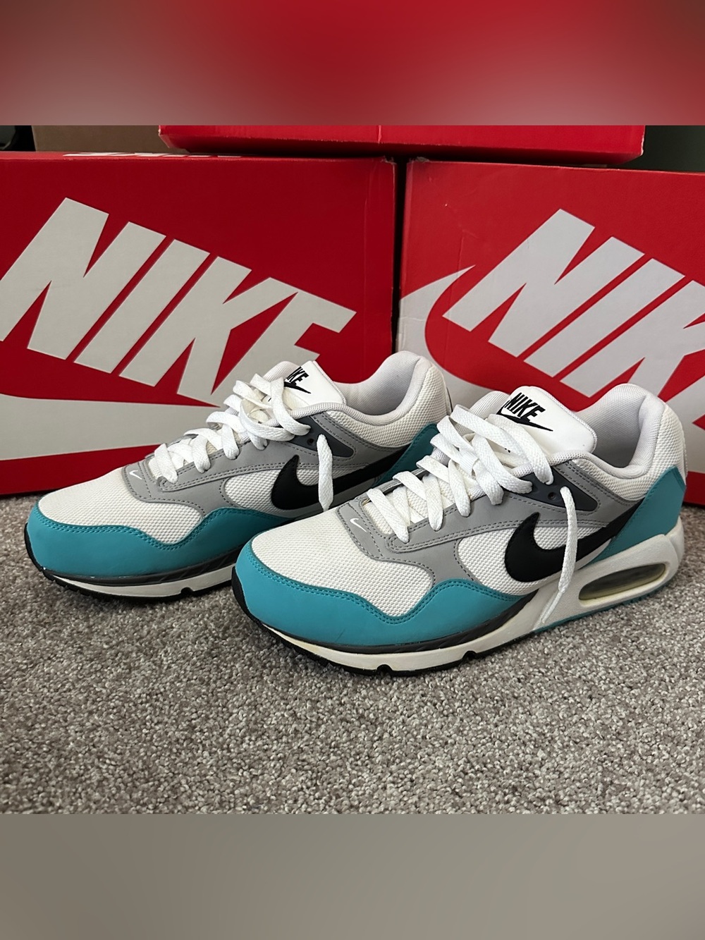 Nike Women’s Air Max Correlate 'White
Turquoise Blue' (2011) W11/M9.5